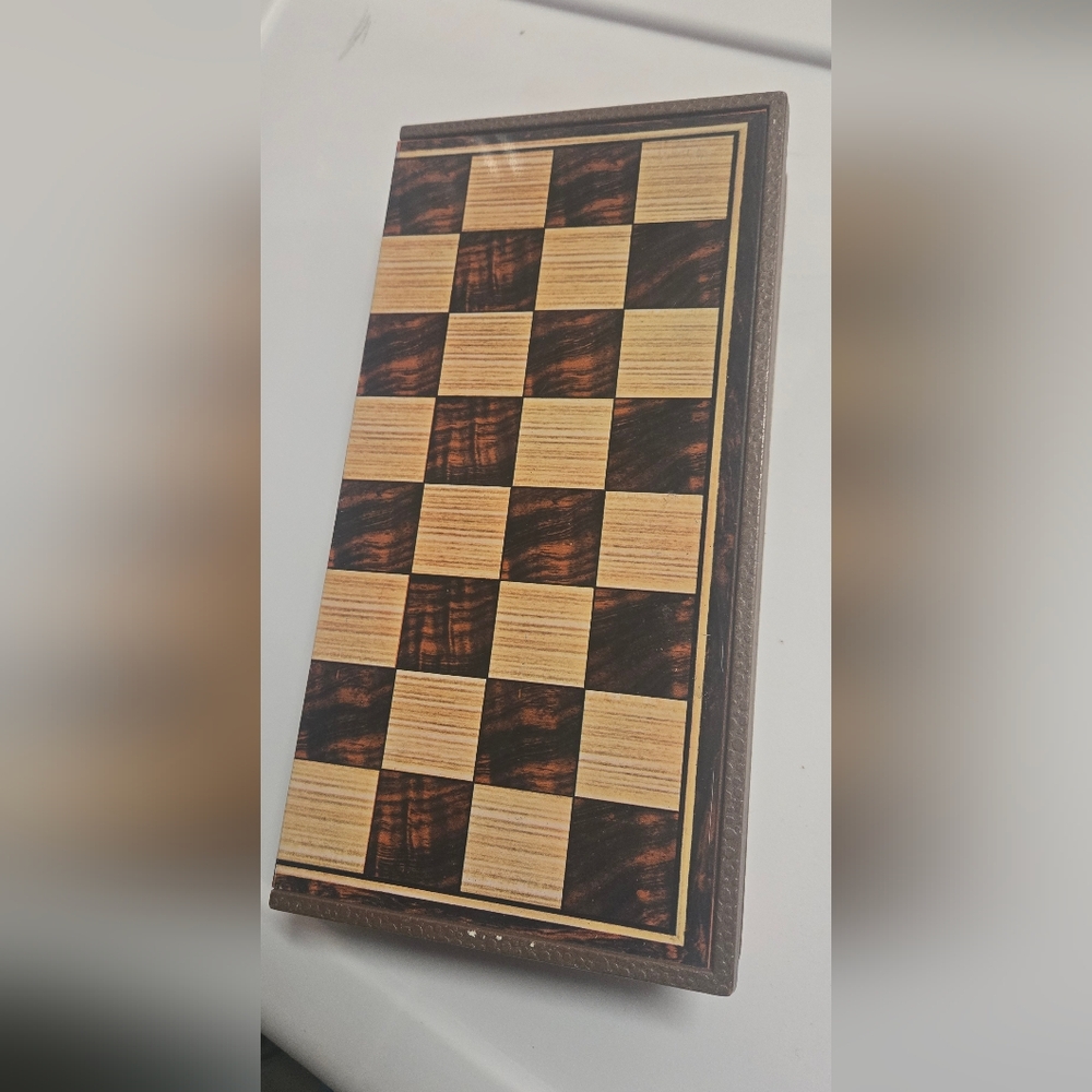 Classic Travel Chess Set - Brown and Cream - Picture 6 of 6